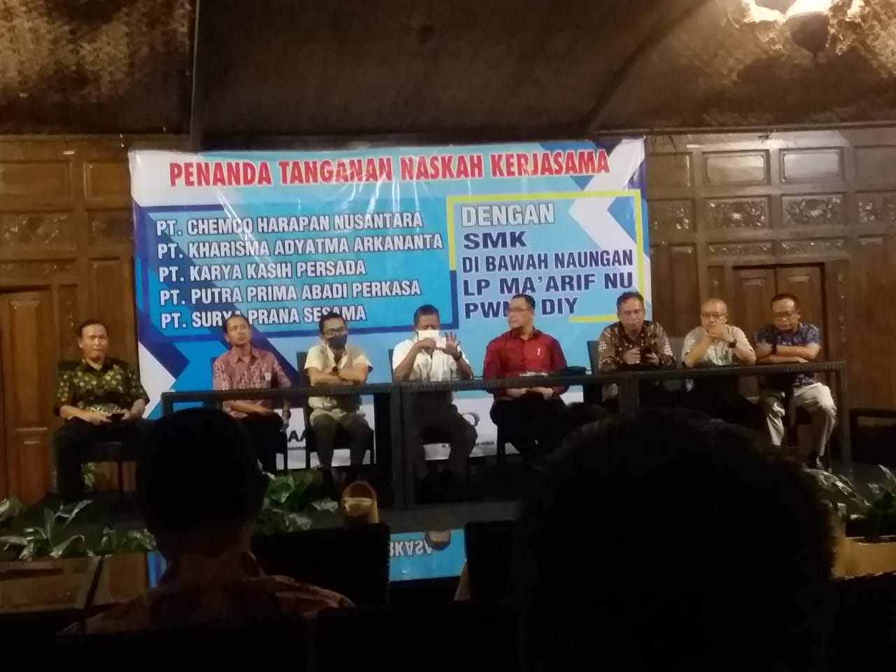 SMK Diponegoro Depok MoU dengan PT Chemco Harapan Nusantara dan Group
